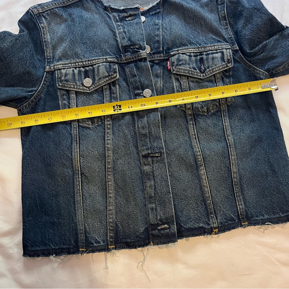 Levi’s Altered Collarless Trucker Jacket Blue Jean Denim Women’s Medium - Picture 11 of 12
